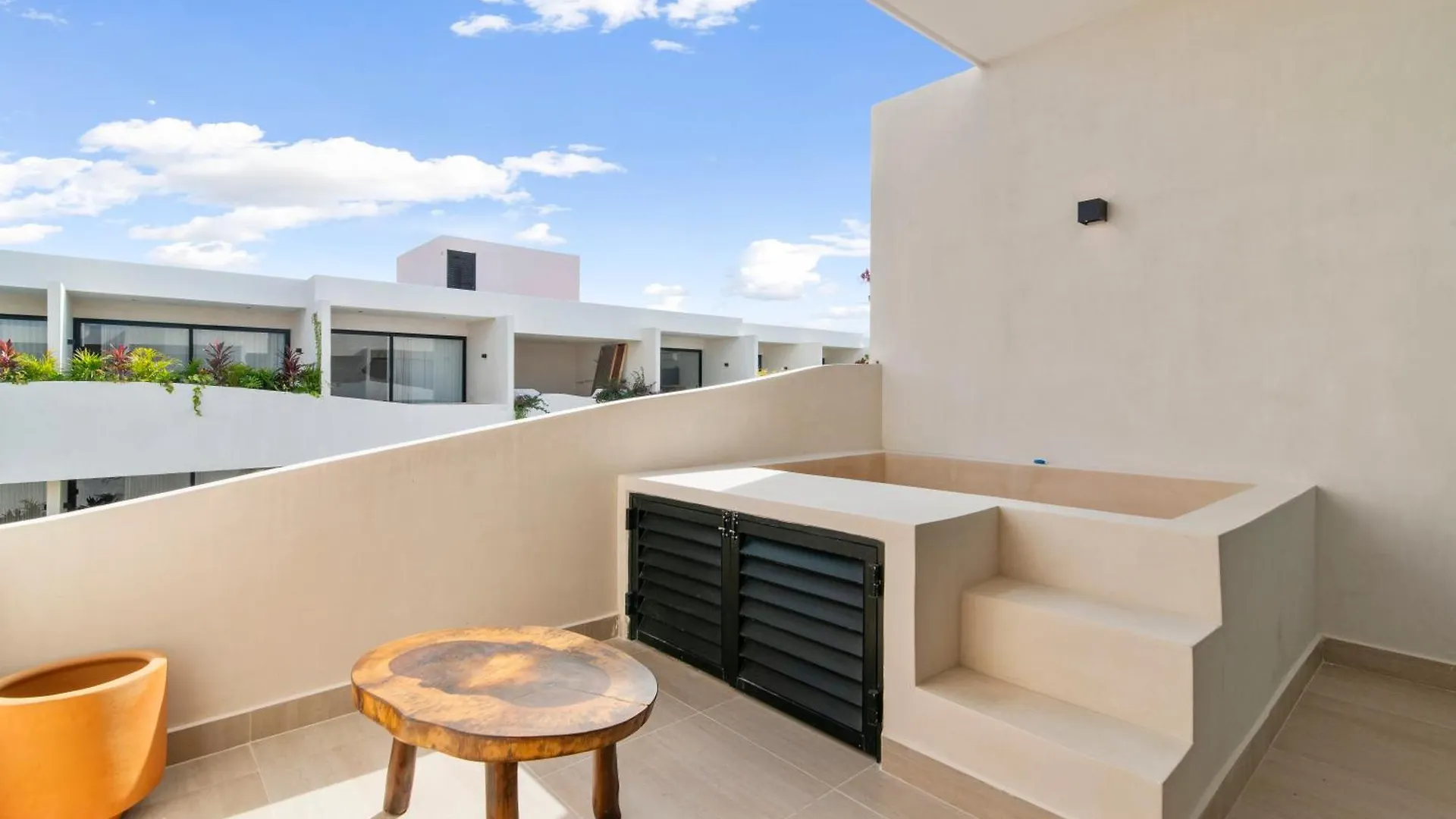 **** Hotel Guest Inn Home - Elements Suites Tulum Mexico