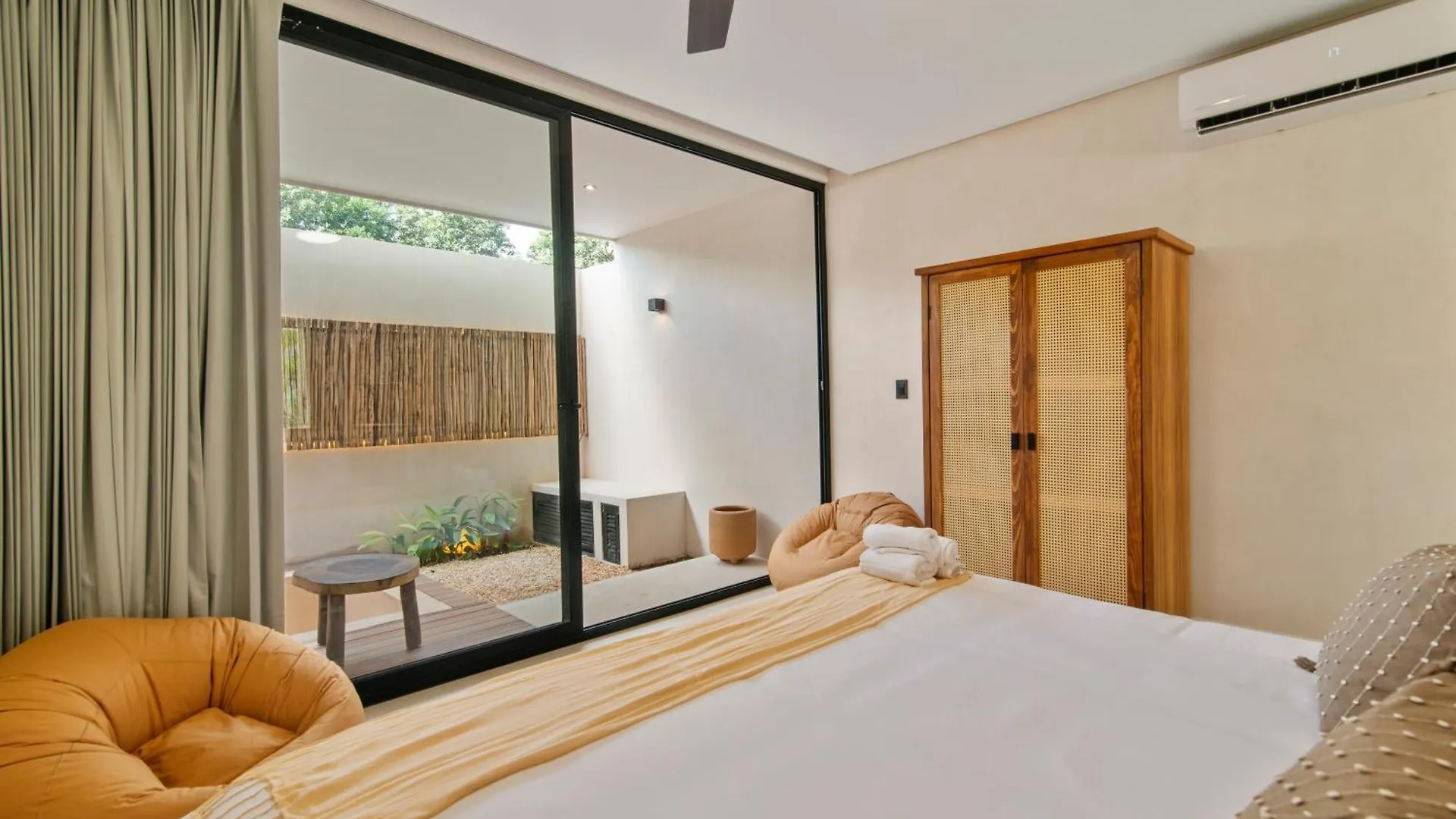 **** Hotel Guest Inn Home - Elements Suites Tulum Mexico